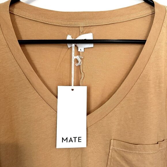 NEW MATE the Label Oversized Gold/Yellow Pocket V Neck Tee - Large - Picture 2 of 6